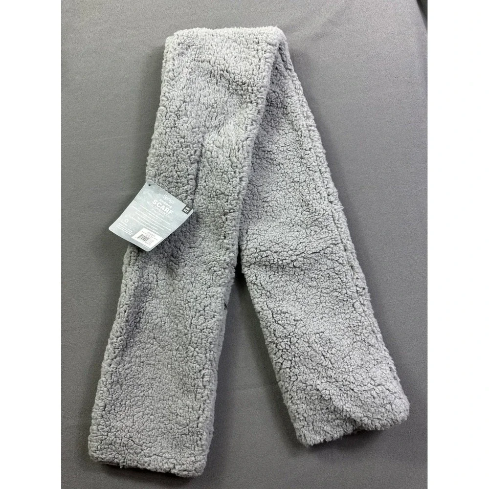 Sprigs Sherpa Scarf with Zipper‎ Pocket Light Gray 52x6.25 One Size 572006GY